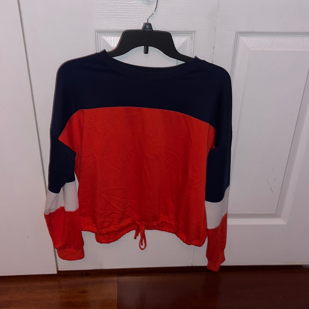 Lightweight long sleeve sweater like womens large